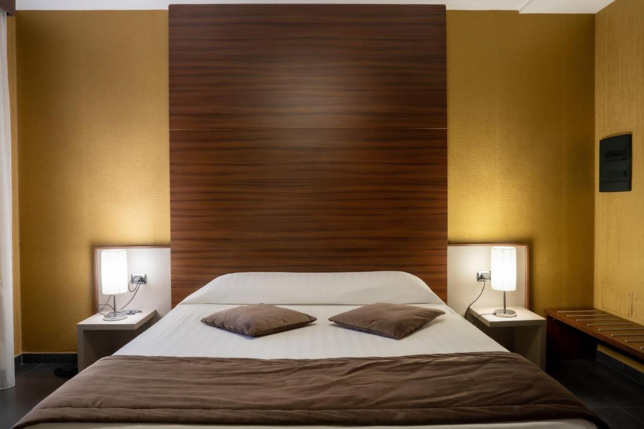 Hotel Premiere Varcaturo Luaran gambar